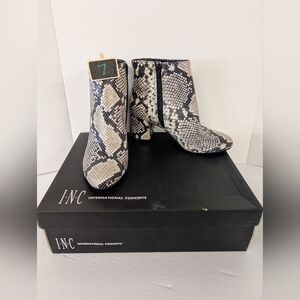 INC International Concepts Faux Skin  Snake Boots Size 7